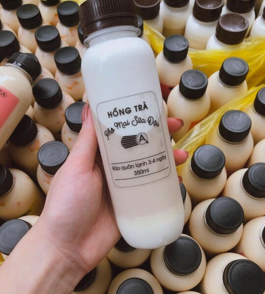 Chai nhựa tròn cao cổ rộng 330ml