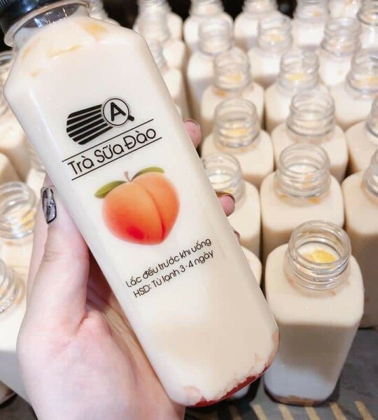Chai vuông cao cổ rộng 330ml